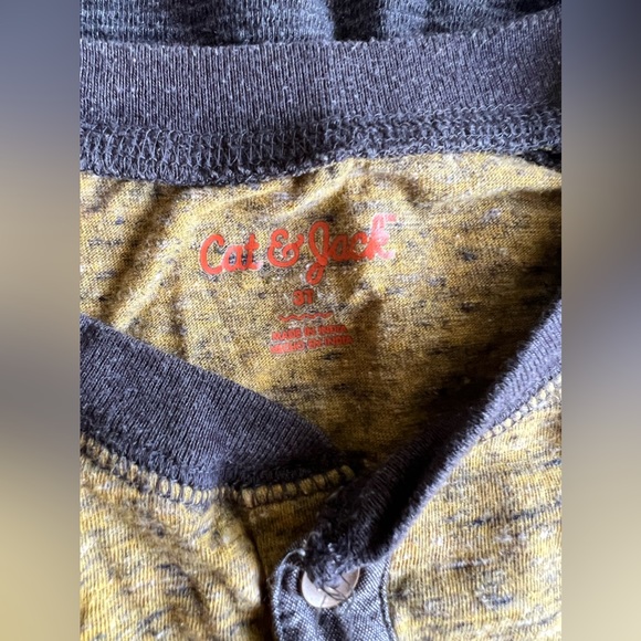 2 Cat & Jack Long Sleeve Tees - Picture 2 of 7